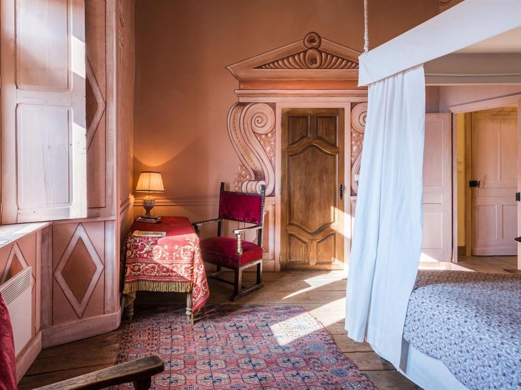 Château des Marcilly Talaru Chalmazel-Jeansagniere Chambre photo
