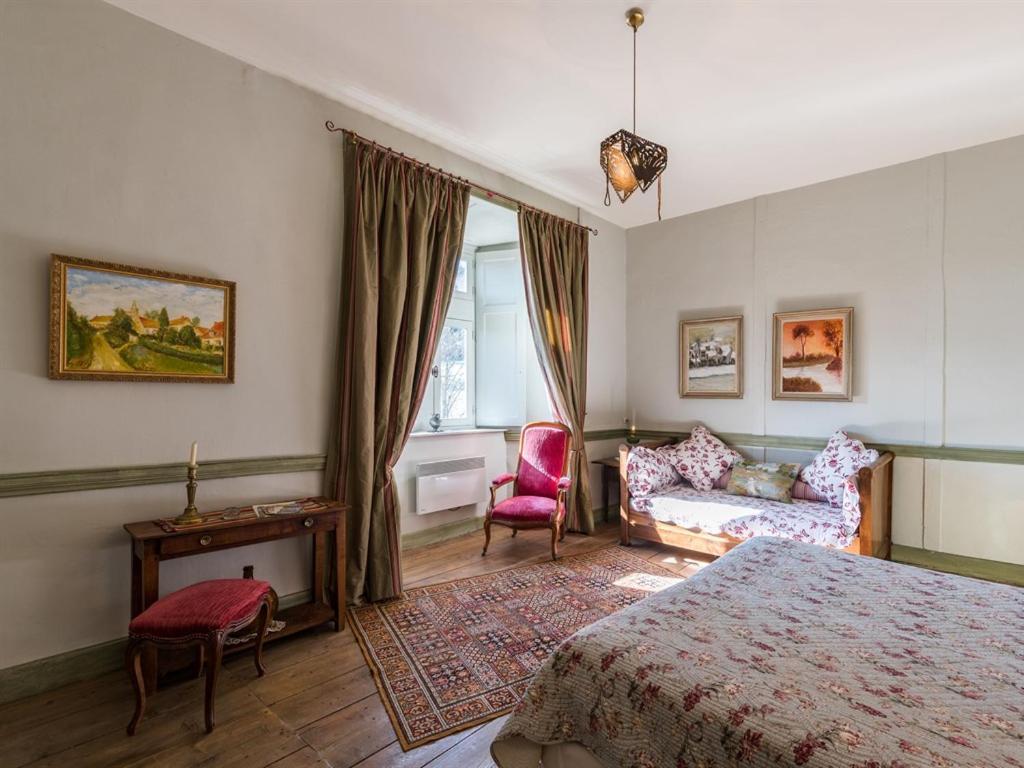 Château des Marcilly Talaru Chalmazel-Jeansagniere Chambre photo